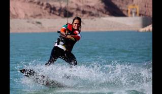 Wakeboarding, esquí acuático, wakesurf y trineo acuático